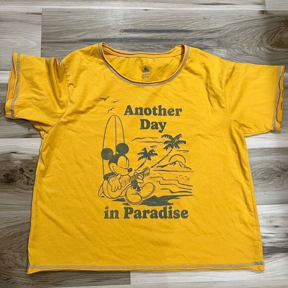 Disney Tops - NEW Disney Parks Mickey Mouse Crop Top Women’s Large